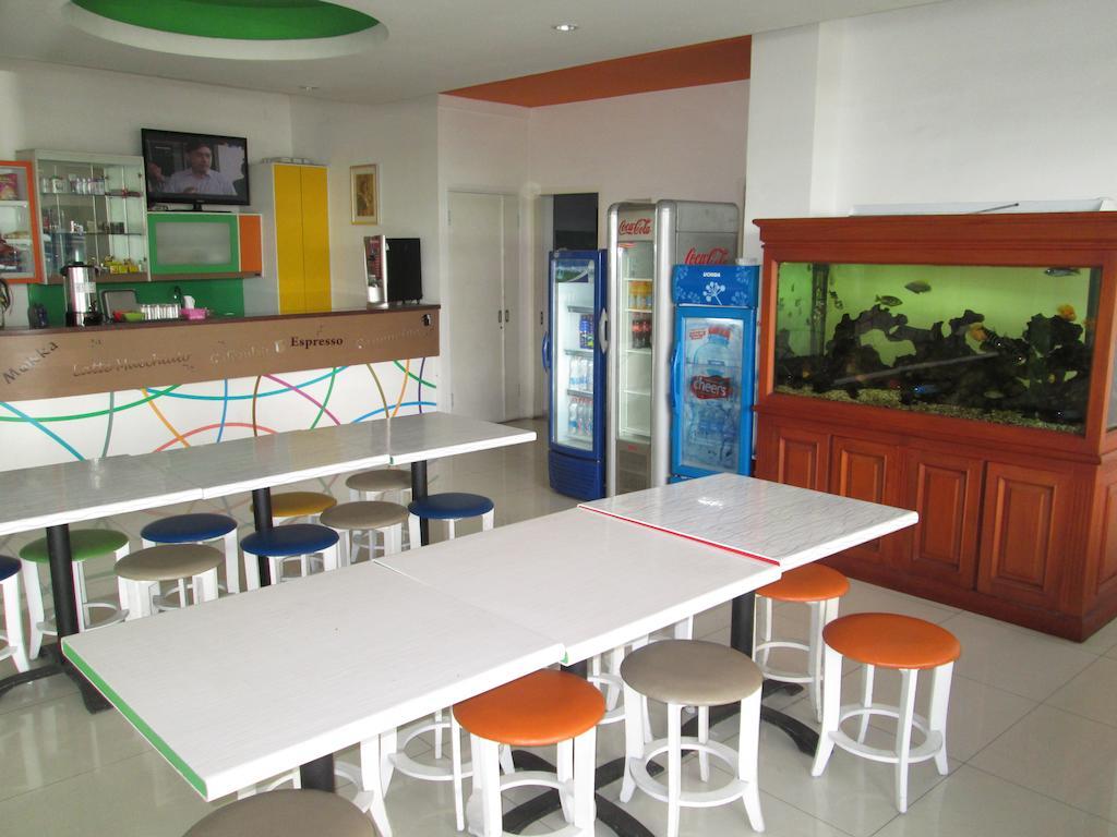 Dewarna Hotel Arifin Bunul Exterior photo